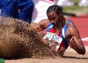 Pedroso wins men's world long jump gold